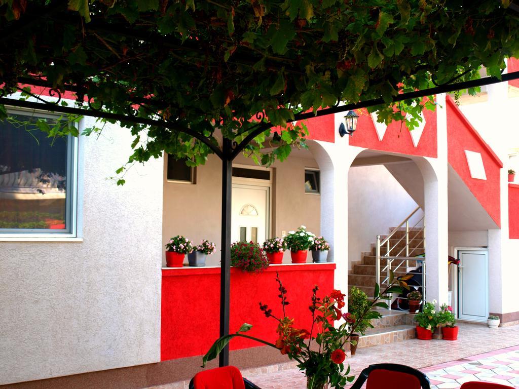 Friendly House Apartment Ulcinj Exterior photo